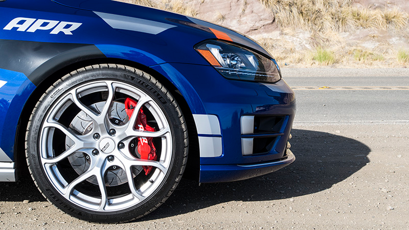 Illustration for article titled I Drove A 470 HP Volkswagen Golf R With $18,000 In Mods And Oh My God